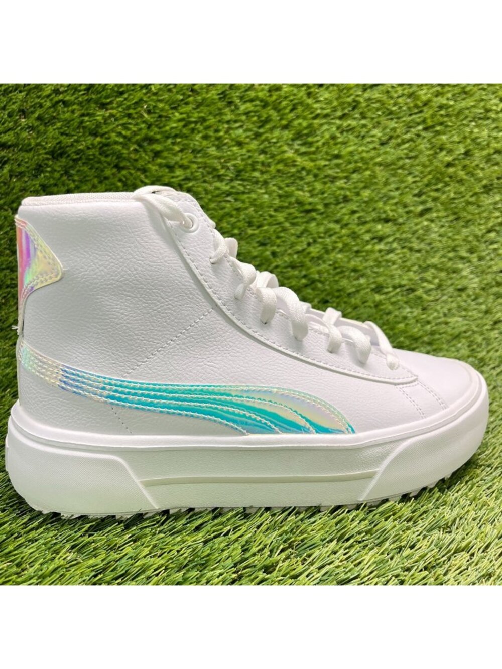 Puma Kaia Mid Irisistable Girls Size 7C White Athletic Leather Shoes Sneakers